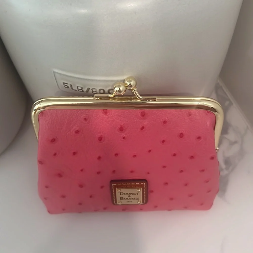 Cute!! 👛 Dooney & Bourke Kisslock Wallet! - Picture 16 of 16